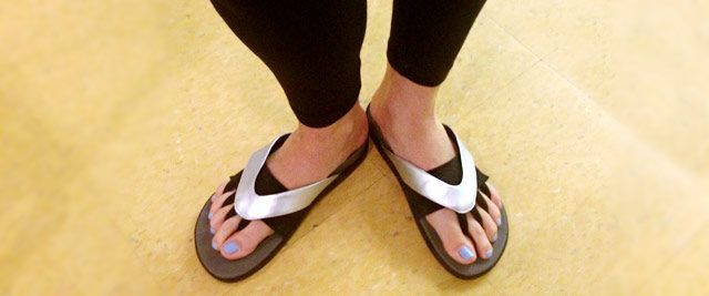 toe separator sandals