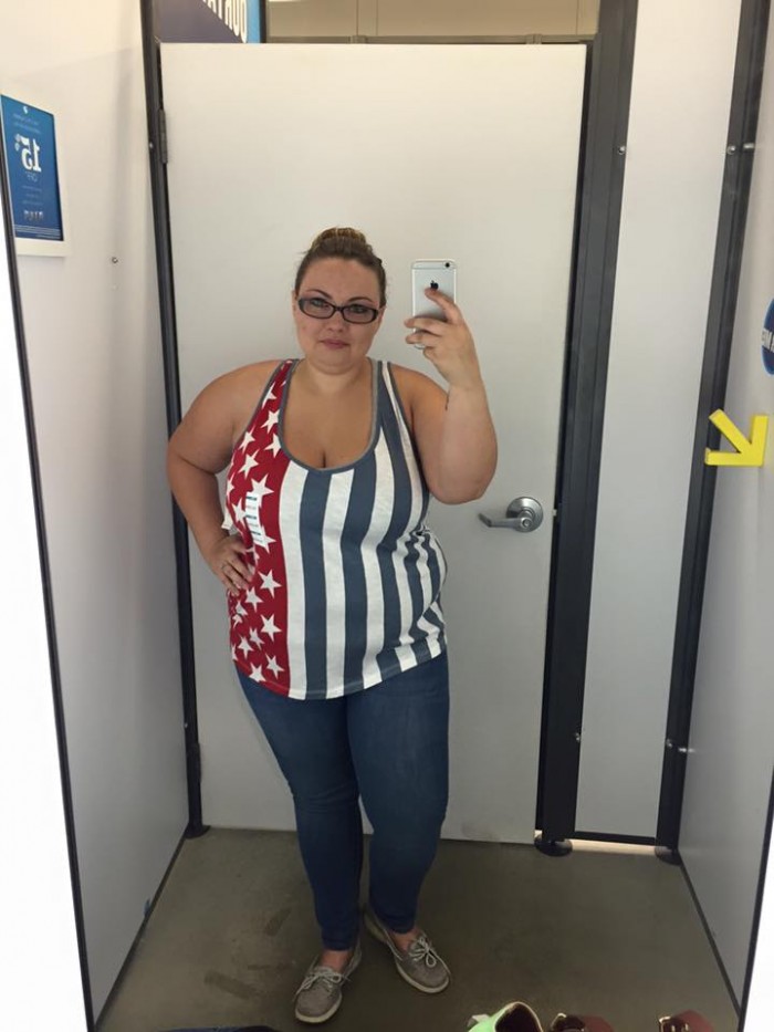 Why A Selfie Taken In An Old Navy Dressing Room Went Awesomely Viral Hellogiggles