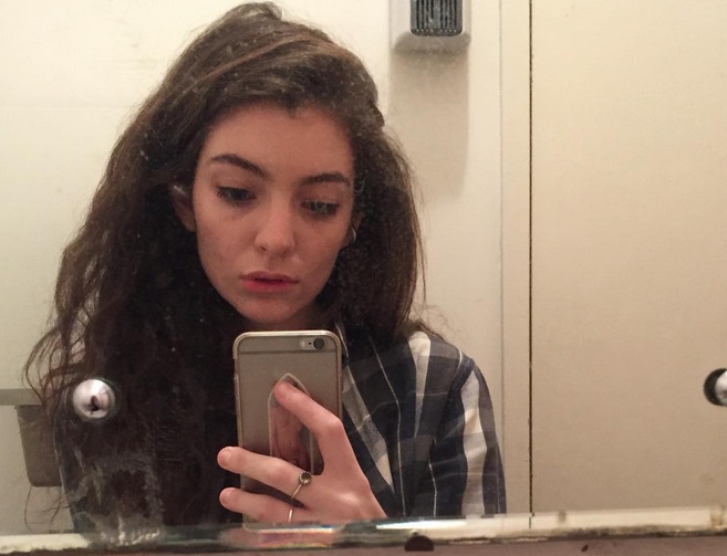 Lorde Answered Tumblr Users Questions And It Was Wonderful Hellogiggles