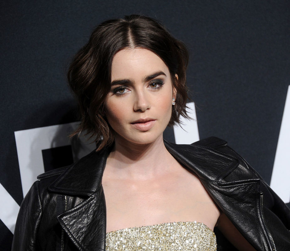 Lily Collins Glitter Eye Look Is Absolutely Perfect For A Glamorous Night Out Hellogiggles