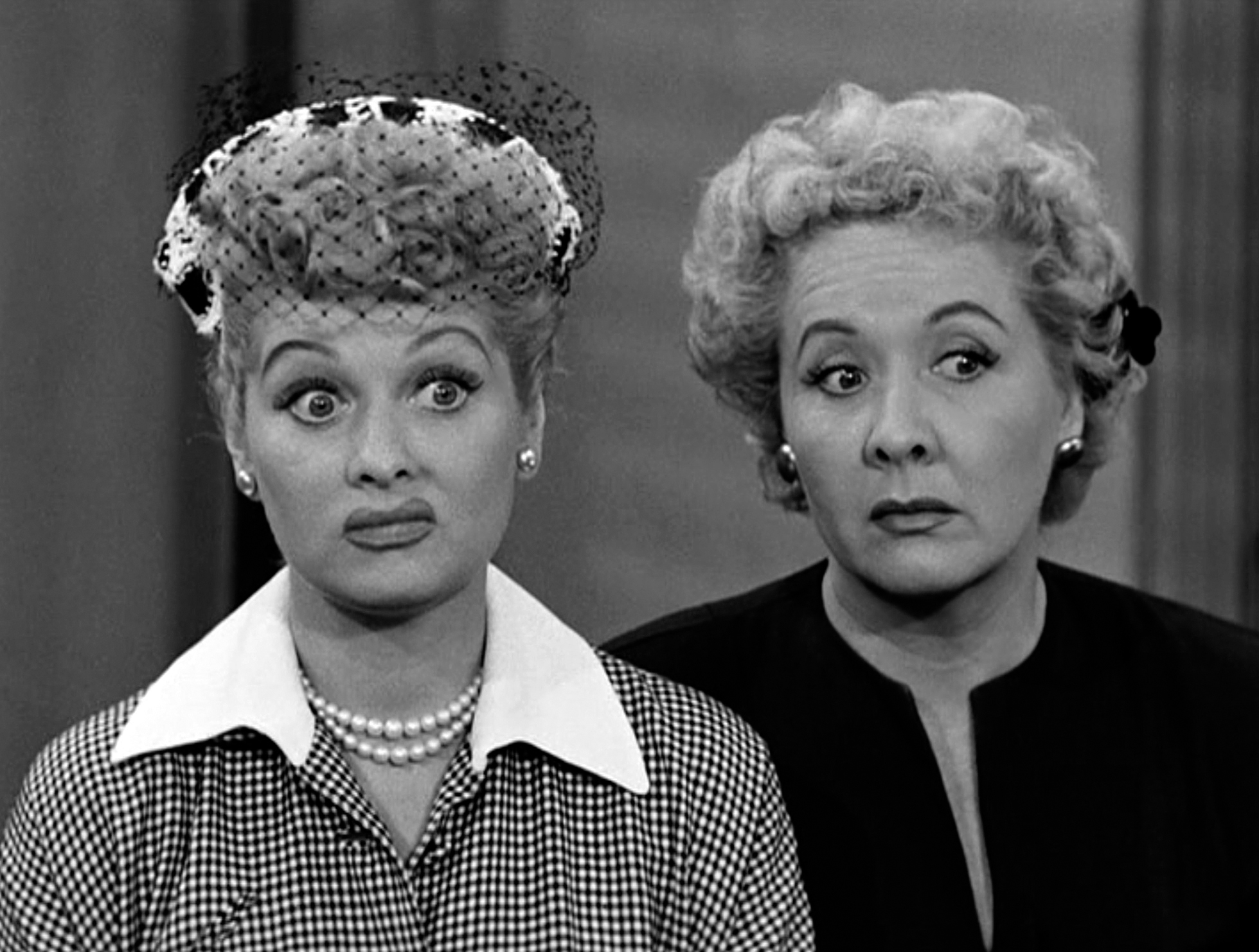 How To Stream The I Love Lucy Holiday Special Because You Need This Right Now Trust Us Hellogiggles