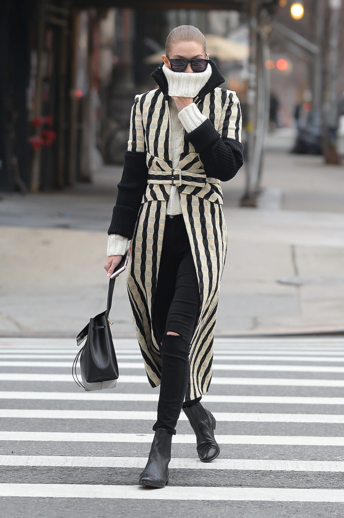 Gigi hadid hotsell winter outfit