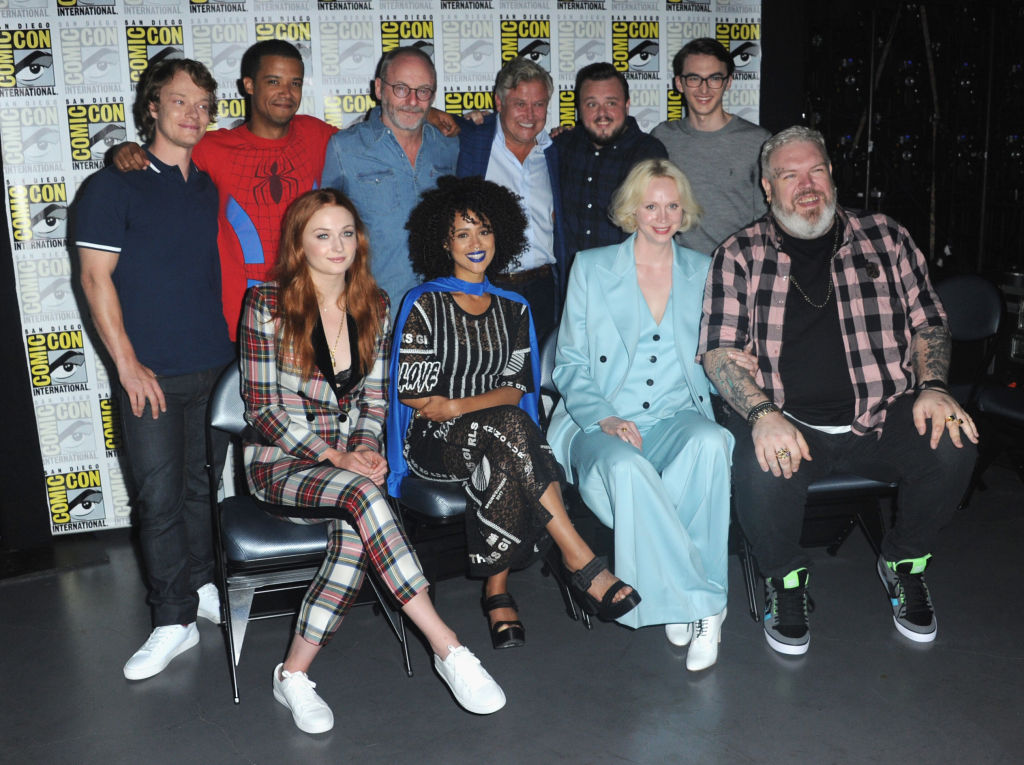 Sophie Turner's plaid suit and sneakers combo at Comic-Con is what we ...