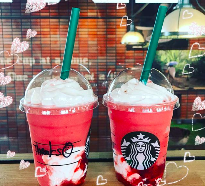 Starbucks Strawberry Very Much Frappuccino What S In It Hellogiggles