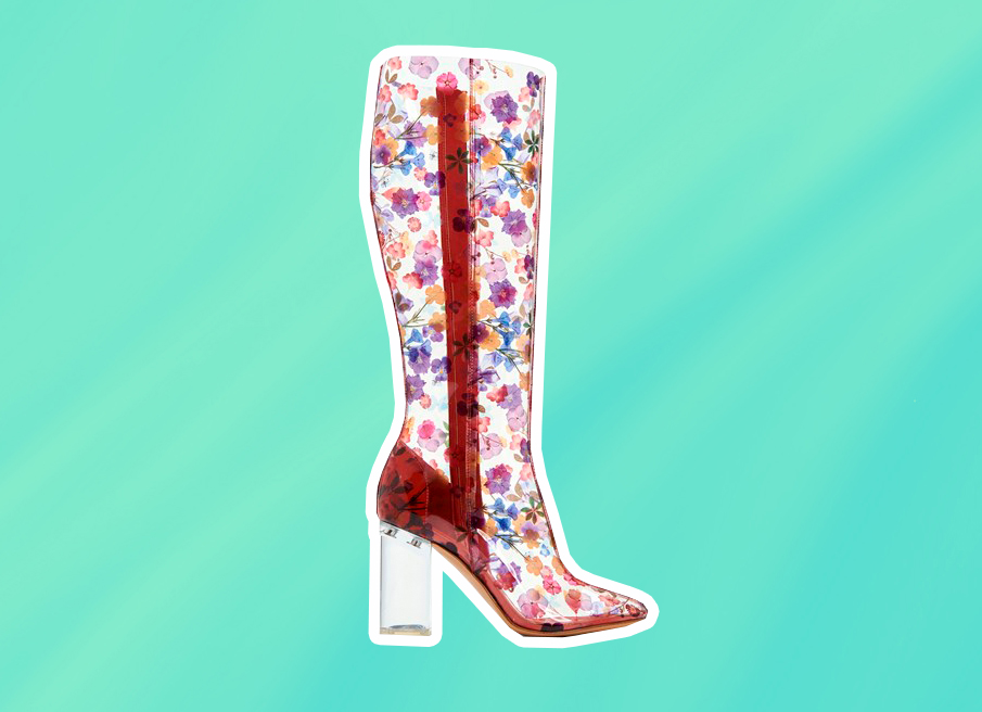 plae rain boots