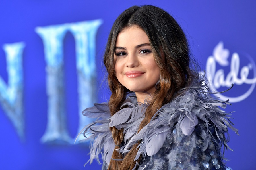 Selena Gomez Opened Up About The Body Shaming Shes Experiencedhellogiggles 