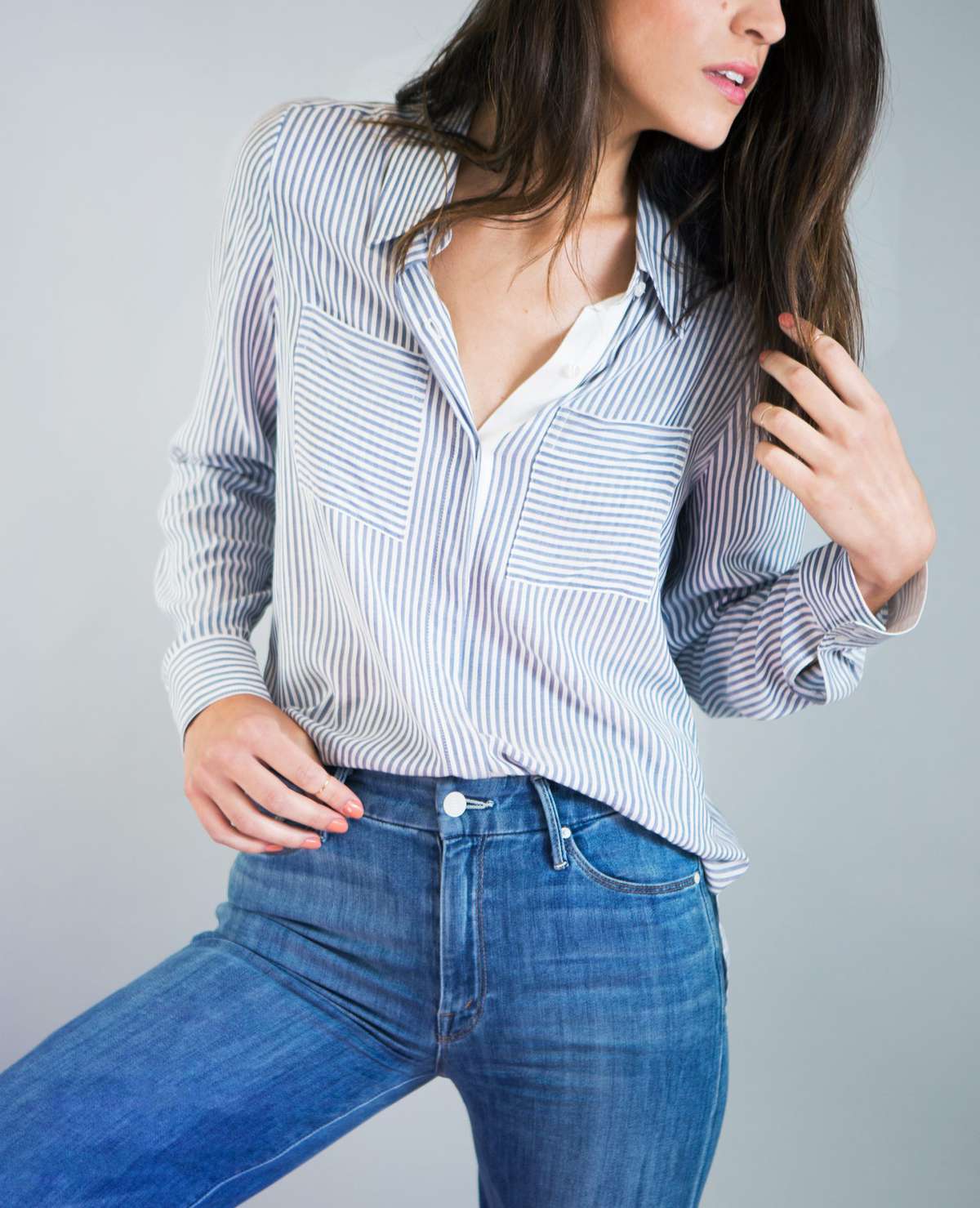 Naked girls in button up shirts How To Tuck Your Shirt In Gif Guide Instyle