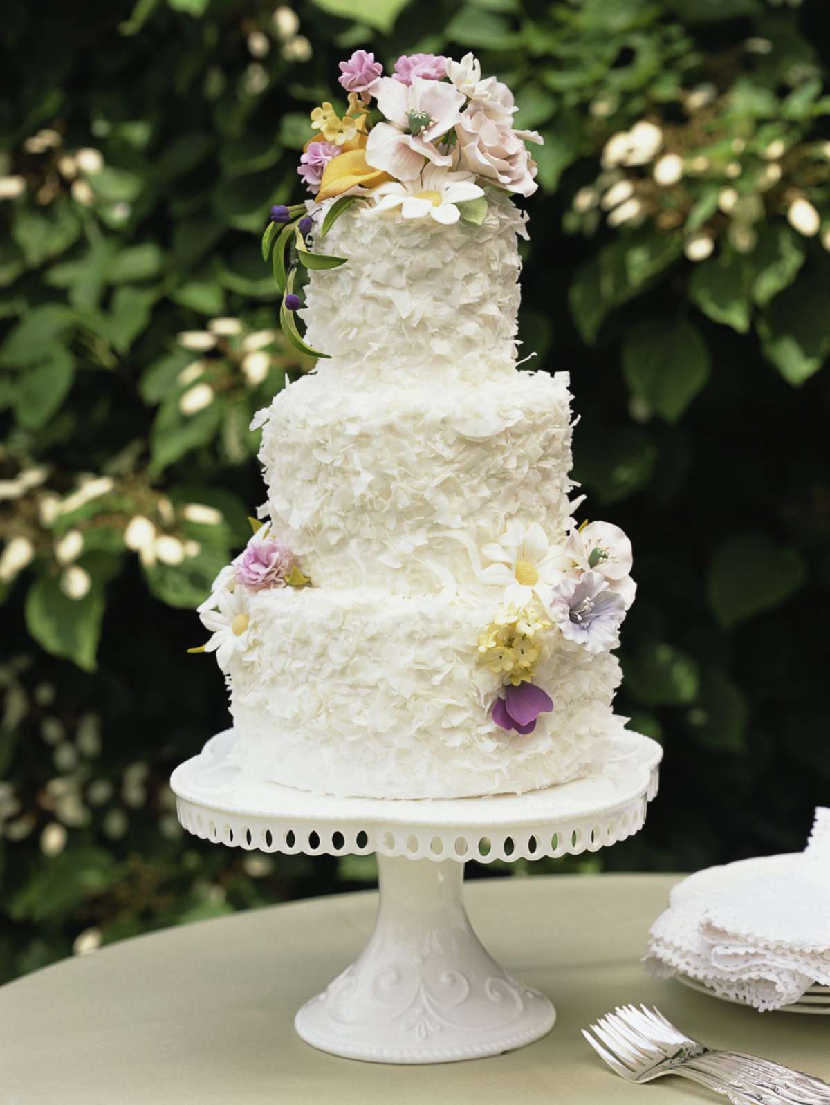 Wedding Cakes Glossary Of Terms Definition Of Wedding Cake Terms Instyle,Modern Kitchen Designs For Small Kitchens