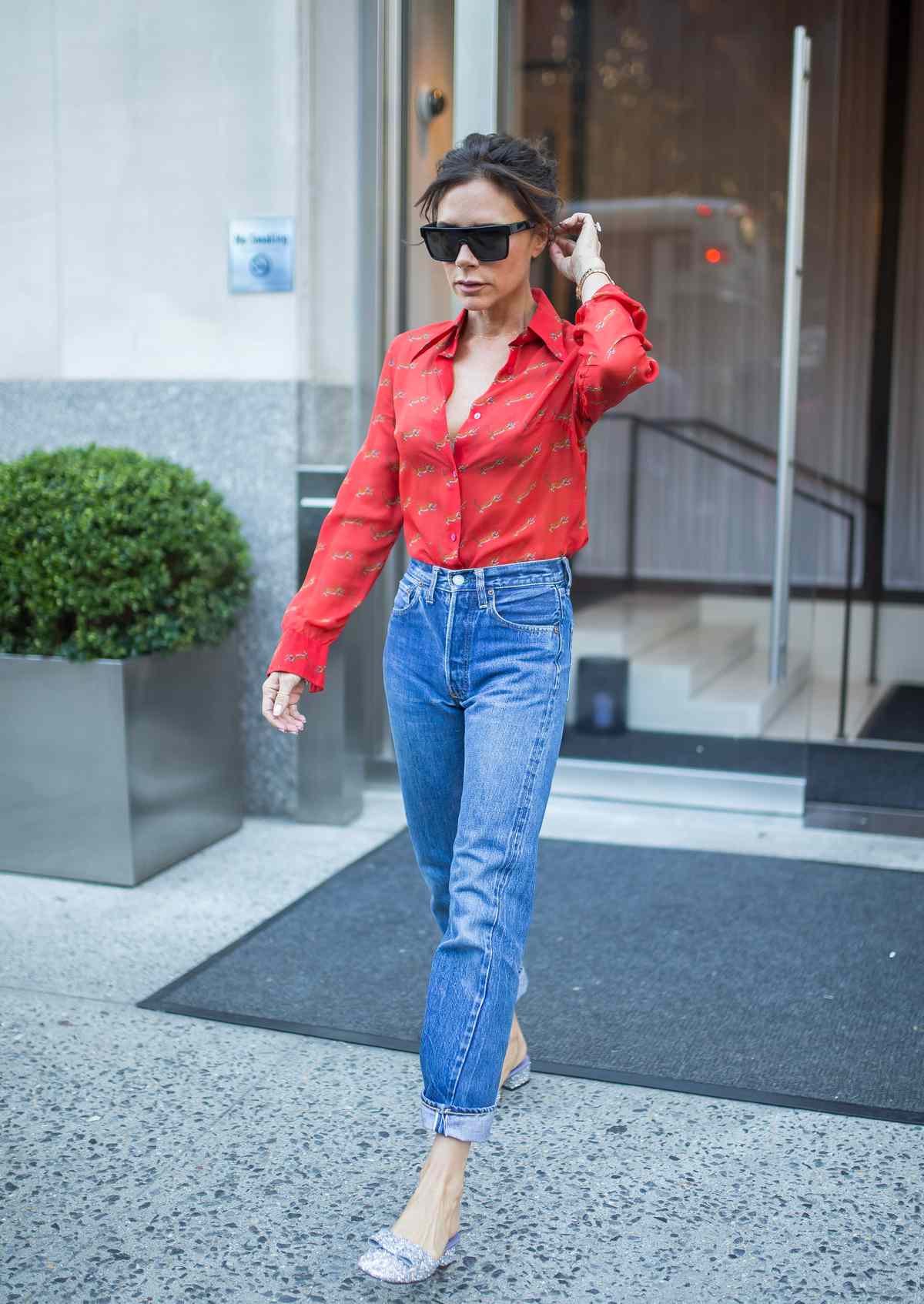 The Best Boyfriend Jeans: An Online Shopping Guide for the Popular 