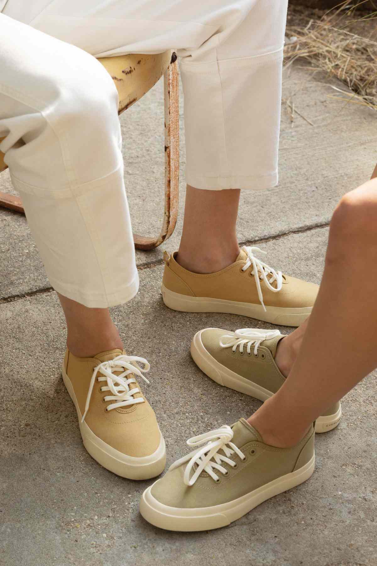 everlane white shoes