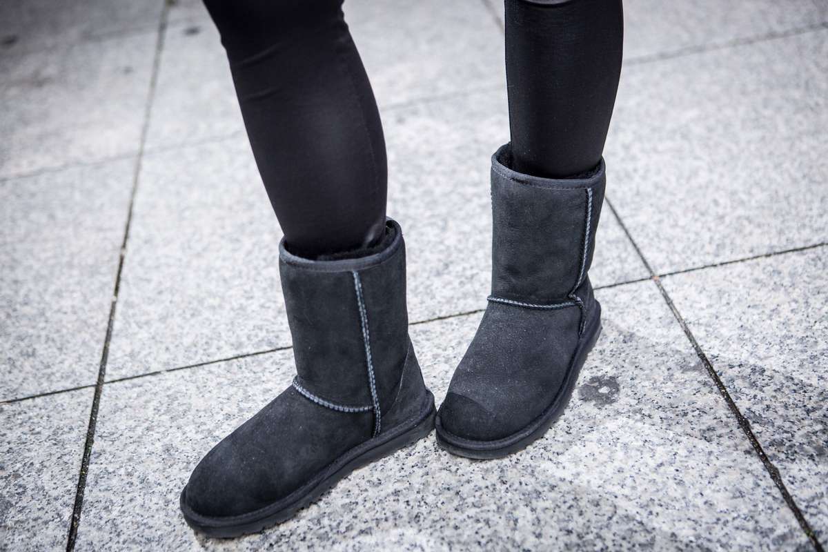 gray ugg boots