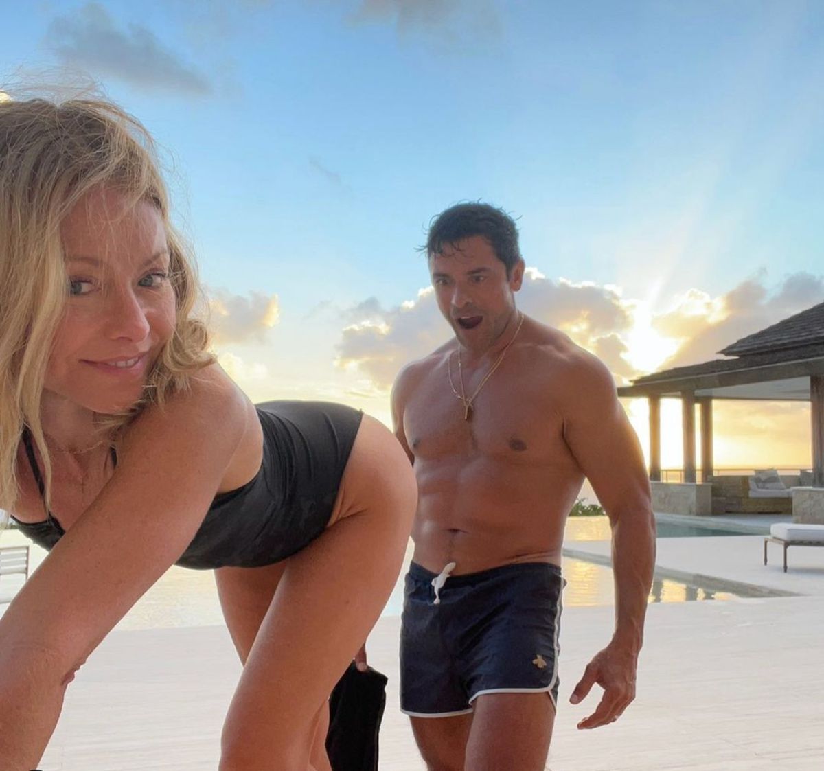 Kelly ripa sexy pictures