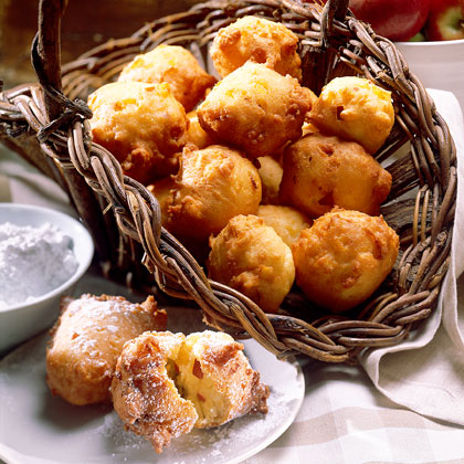 https://static.onecms.io/wp-content/uploads/sites/19/2000/12/02/apple-fritters-sl-257834-x.jpg