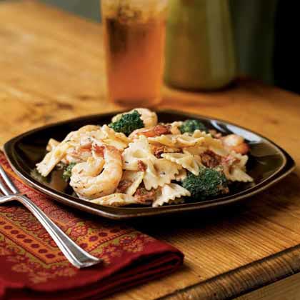 Shrimp, Broccoli, & Sun-Dried Tomatoes with Pasta Recipe | MyRecipes