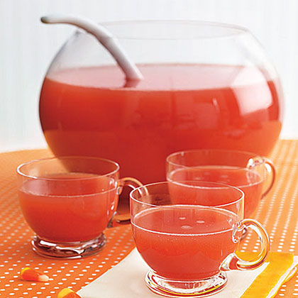 https://static.onecms.io/wp-content/uploads/sites/19/2010/08/22/cranberry-punch-ay-x.jpg