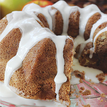 Apple Walnut Pound Cake – Daisy Cakes