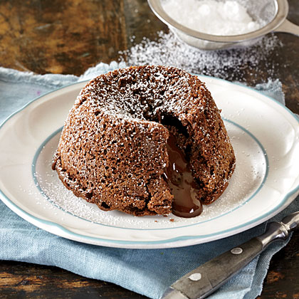 Molten Chocolate Lava Cake (EASY - 20 minutes only!) - Joyous Apron