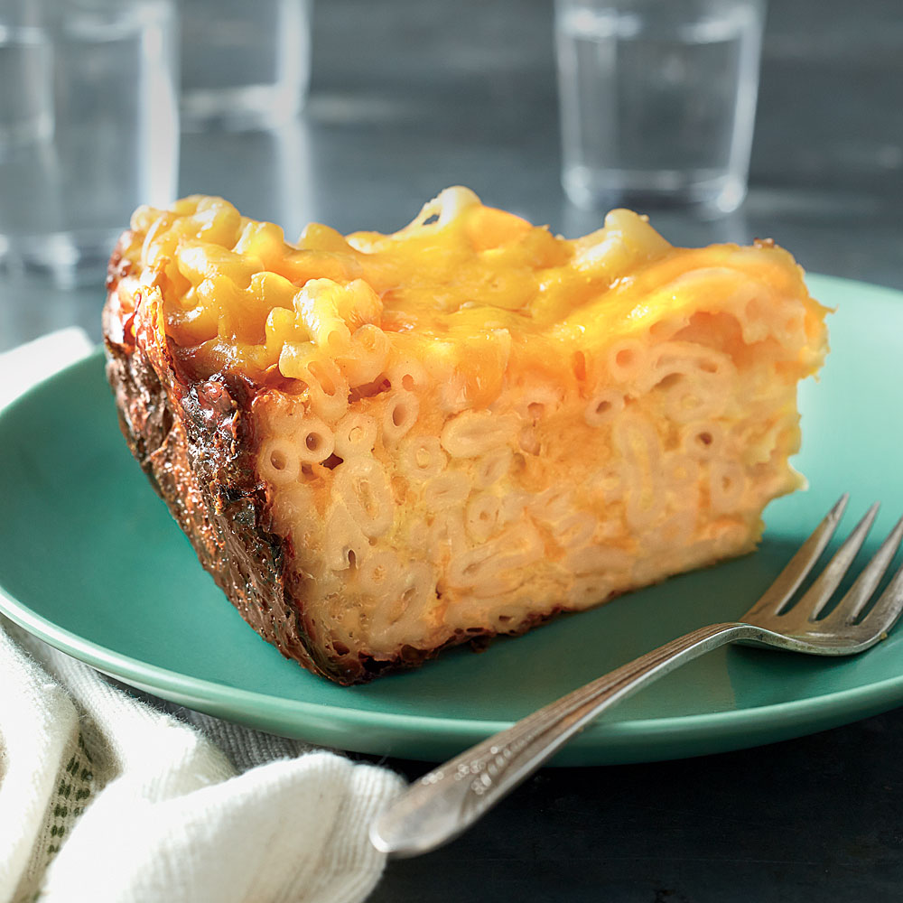 southern baked mac and cheese in a crock pot