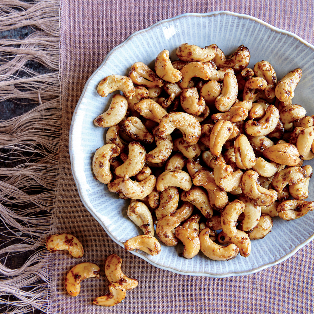 Warm Spiced Cashews Recipe | MyRecipes