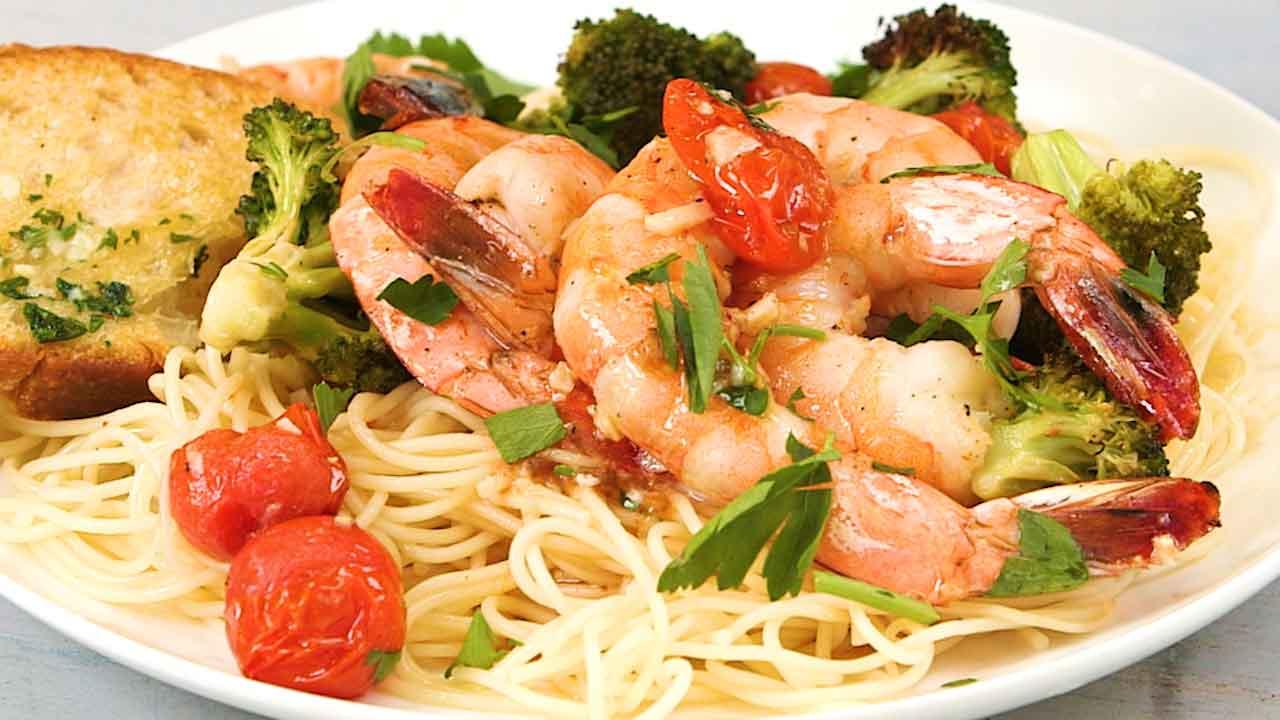 Sheet Pan Shrimp Scampi With Broccoli And Tomatoes Recipe Myrecipes