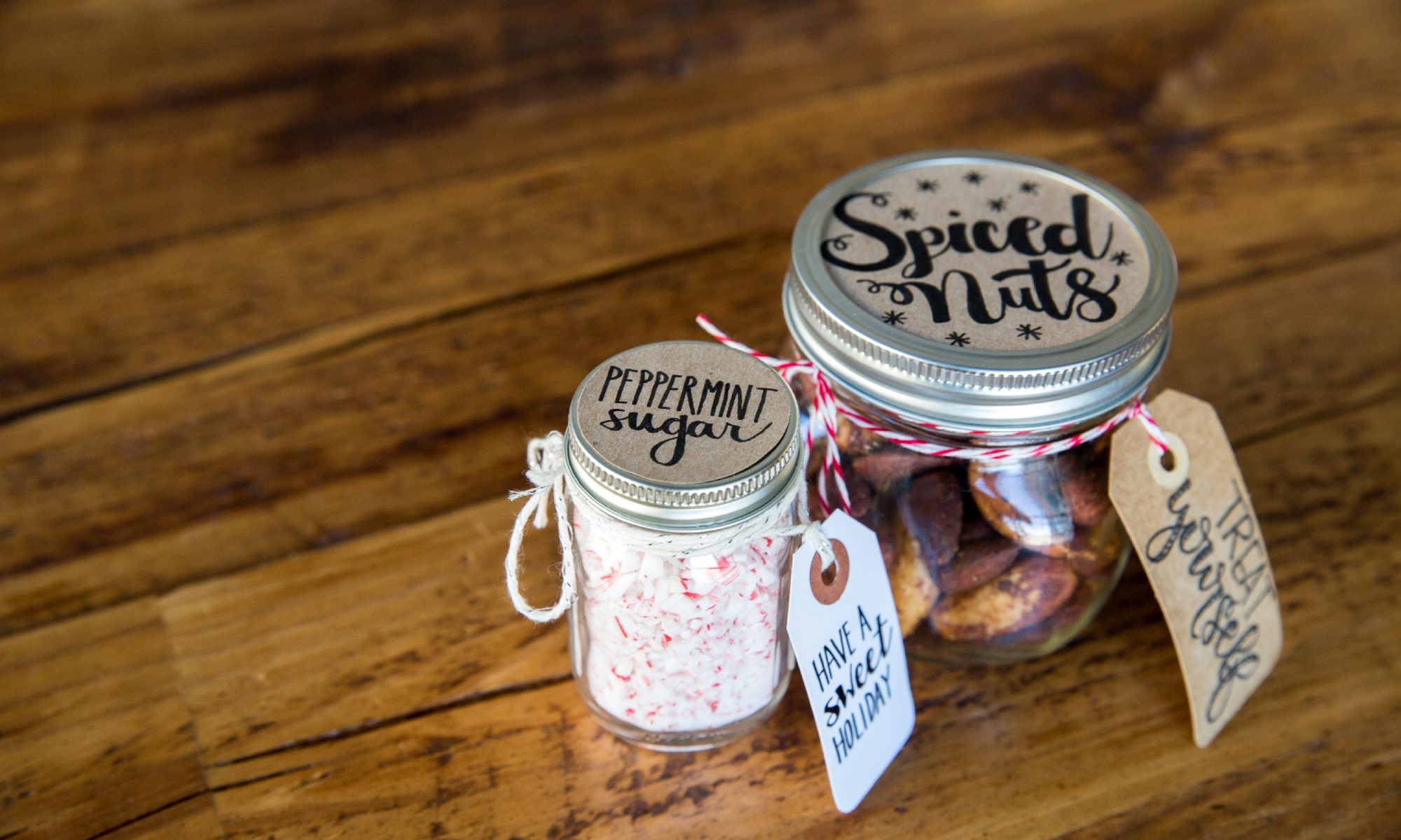 How to Decorate Mason Jars for DIY Gifts That Are Actually Pretty