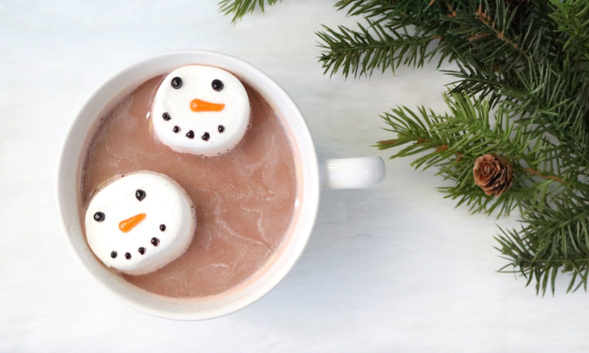 Make DIY Snowman Marshmallows for Your Hot Cocoa