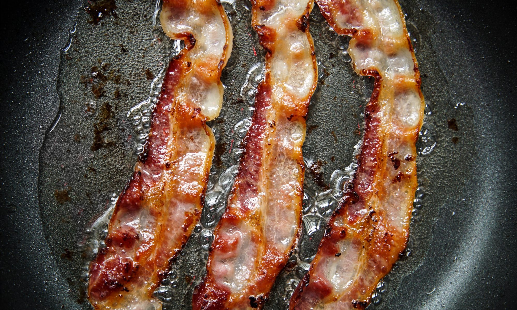 https://static.onecms.io/wp-content/uploads/sites/19/2018/02/13/field-image-use-leftover-bacon-grease-2000.jpg