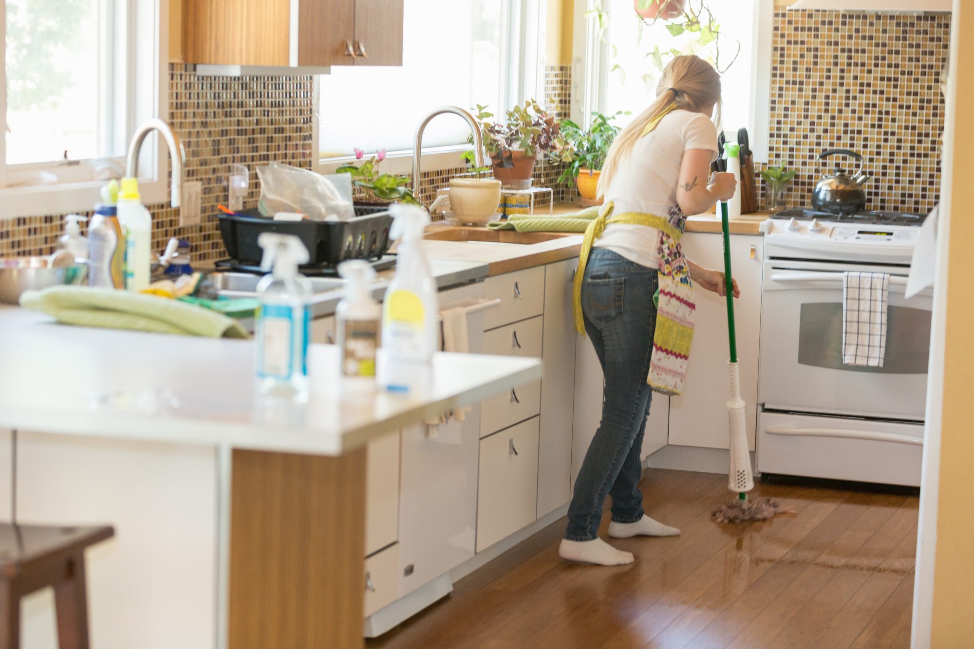 5 Tips for Spring Deep Cleaning – Maine Cottage