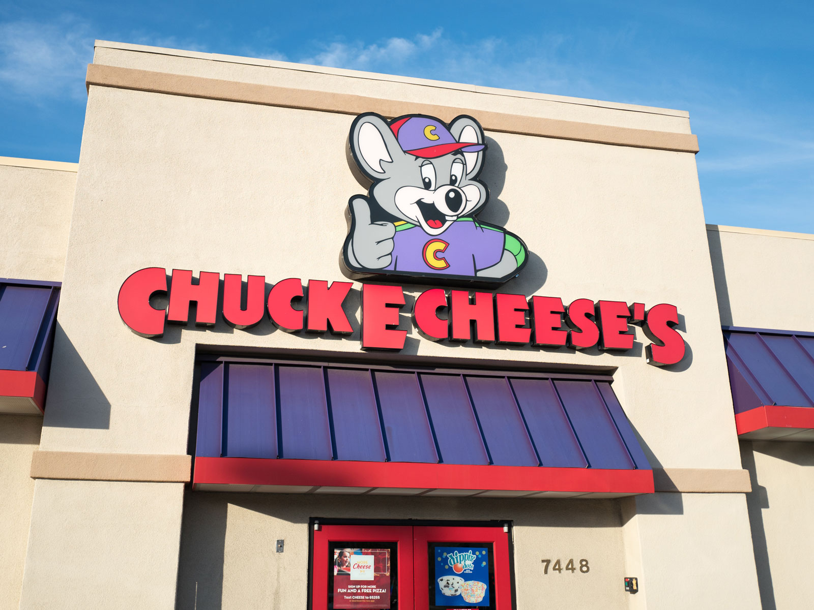 Characters Collection  Officially Licensed Chuck E Cheese Removable   Fathead