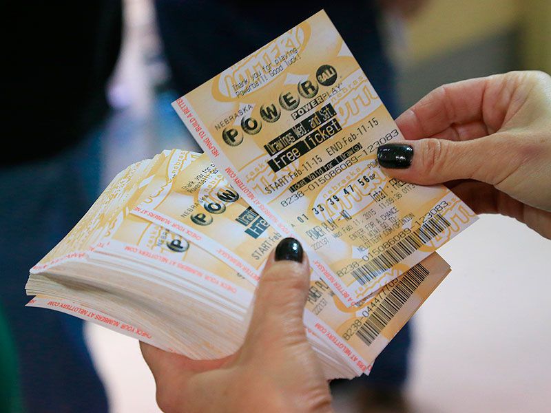 Powerball Lottery Jackpot Climbs to $1.3 Billion | PEOPLE.com