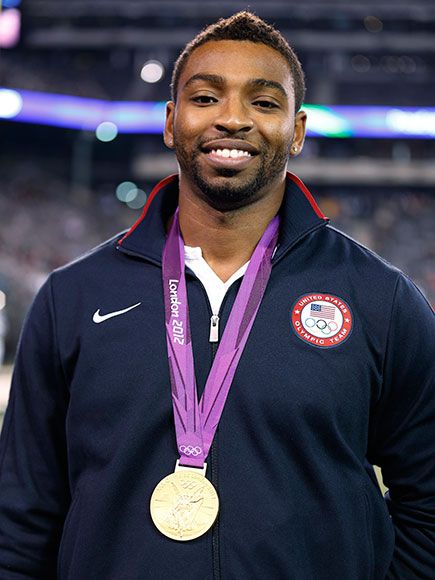The 38-year old son of father (?) and mother(?) Cullen Jones in 2022 photo. Cullen Jones earned a  million dollar salary - leaving the net worth at 2 million in 2022