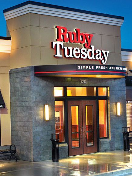 Ruby Tuesday Is Closing Locations Without Telling Workers: Report |  PEOPLE.com