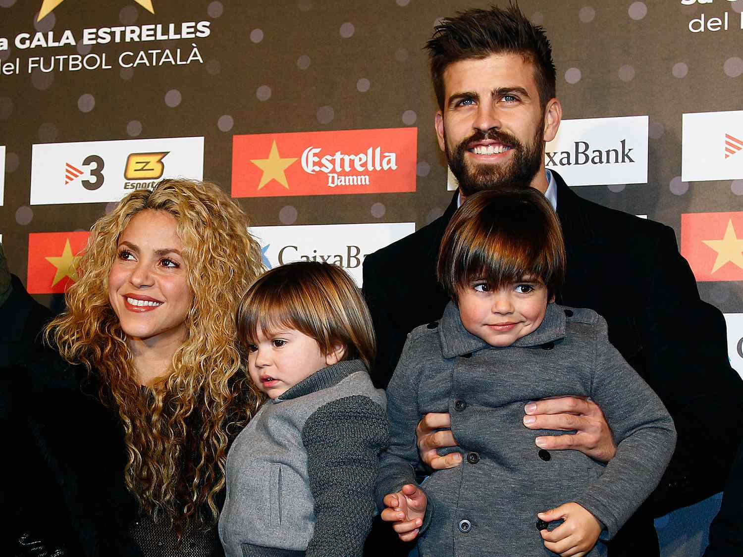 Shakira Has a Family Night Out Following Son's Illness | PEOPLE.com