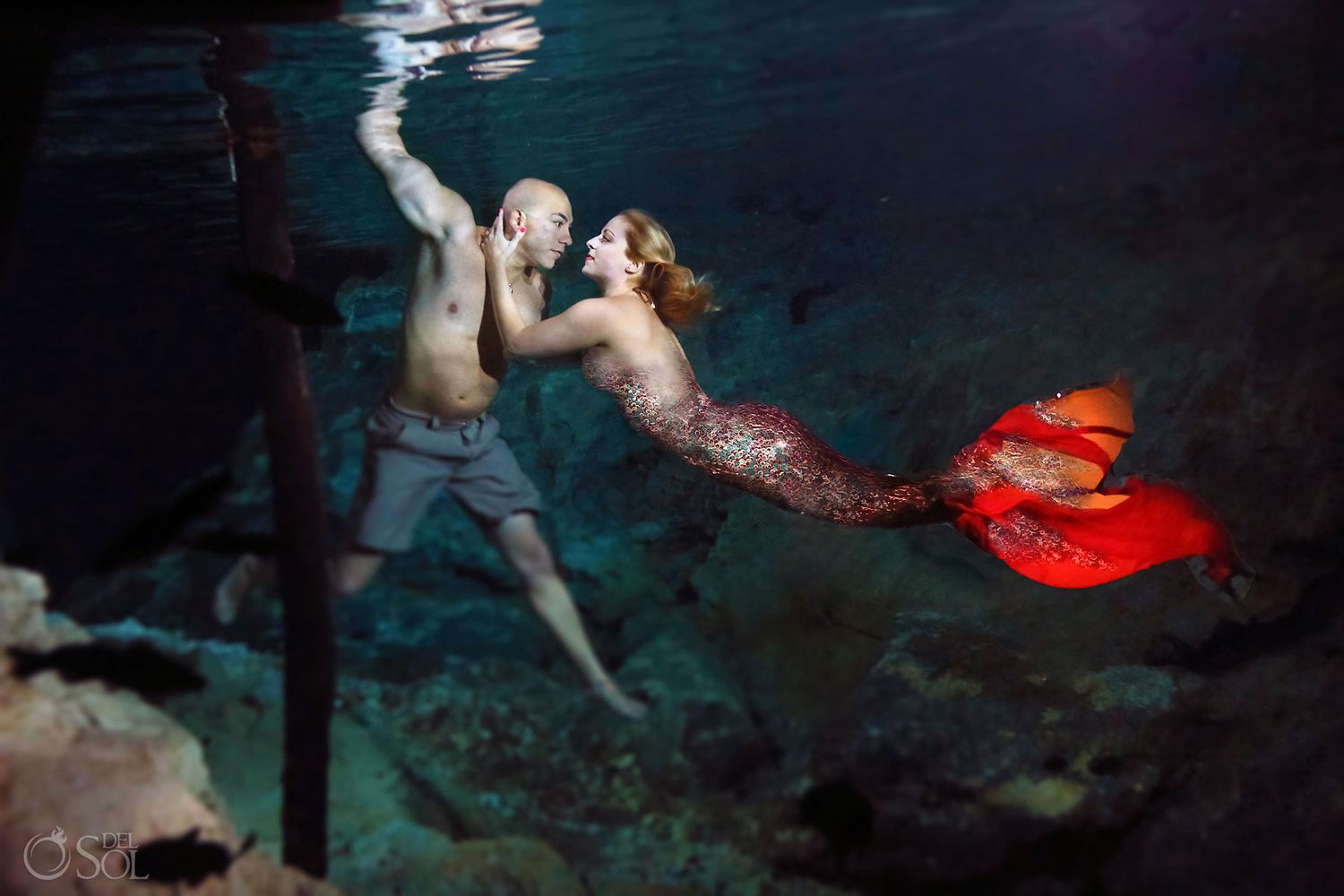 Mermaids having sex viode
