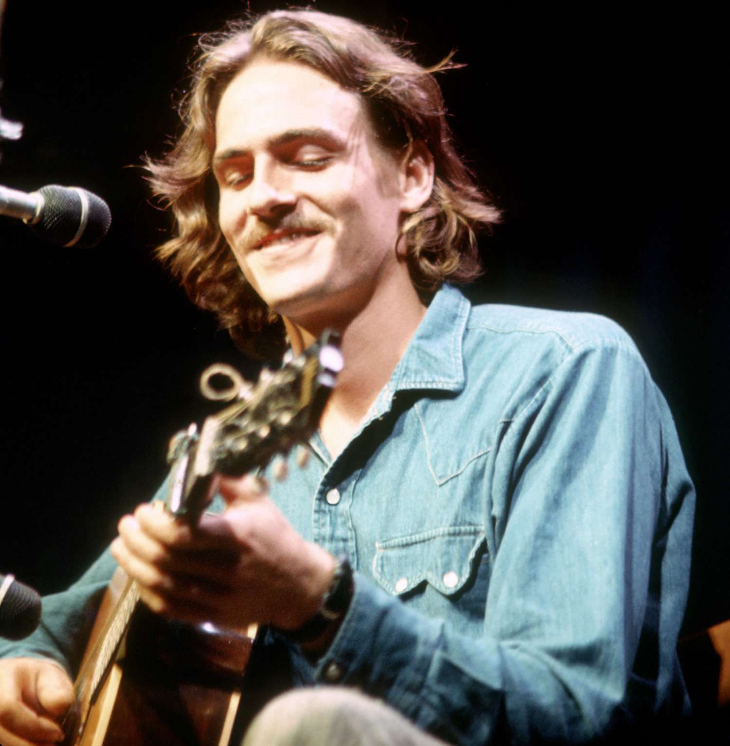 James Taylor Recalls How The Beatles Gave Him His Big Break By Signing Him At Age 19 People Com