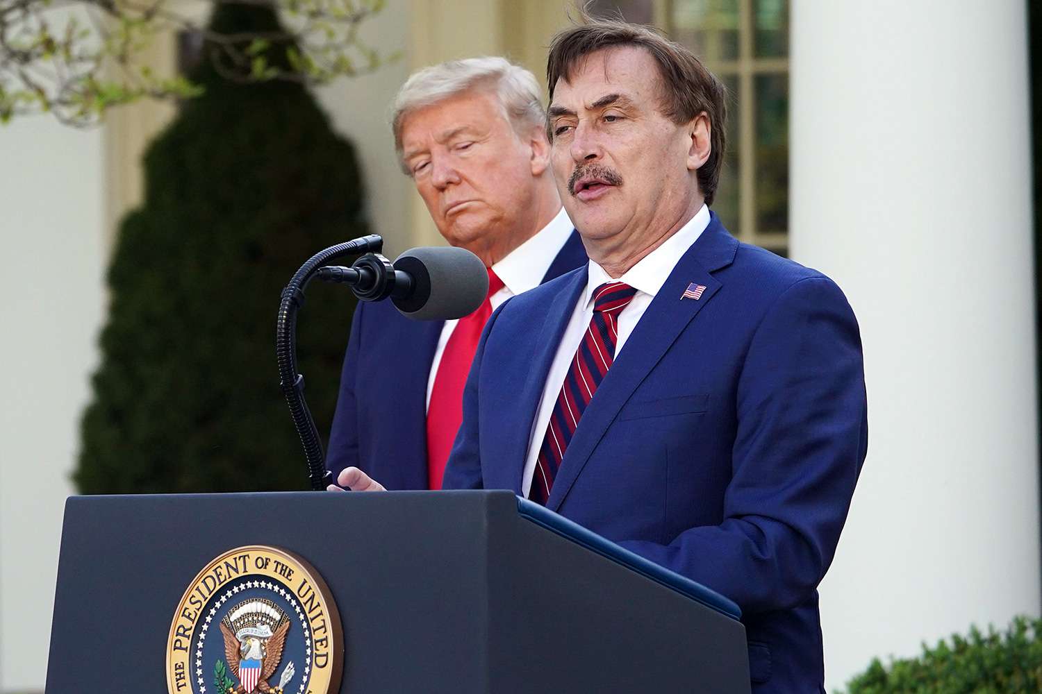 How Mike Lindell And Donald Trump Became Friends People Com