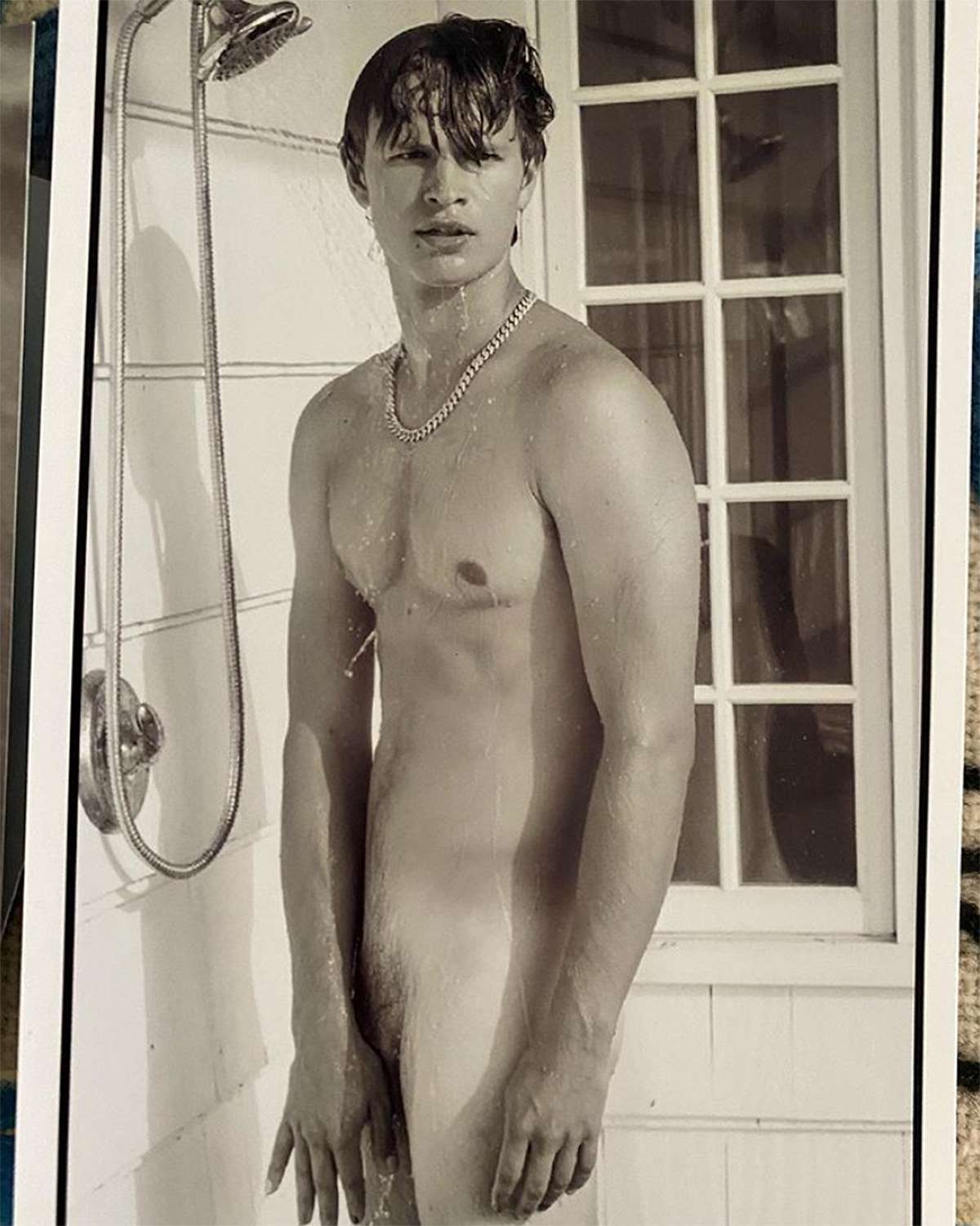 Ansel Elgort Nude And Great Bulge Photos - Gay-Male-Celebs.com