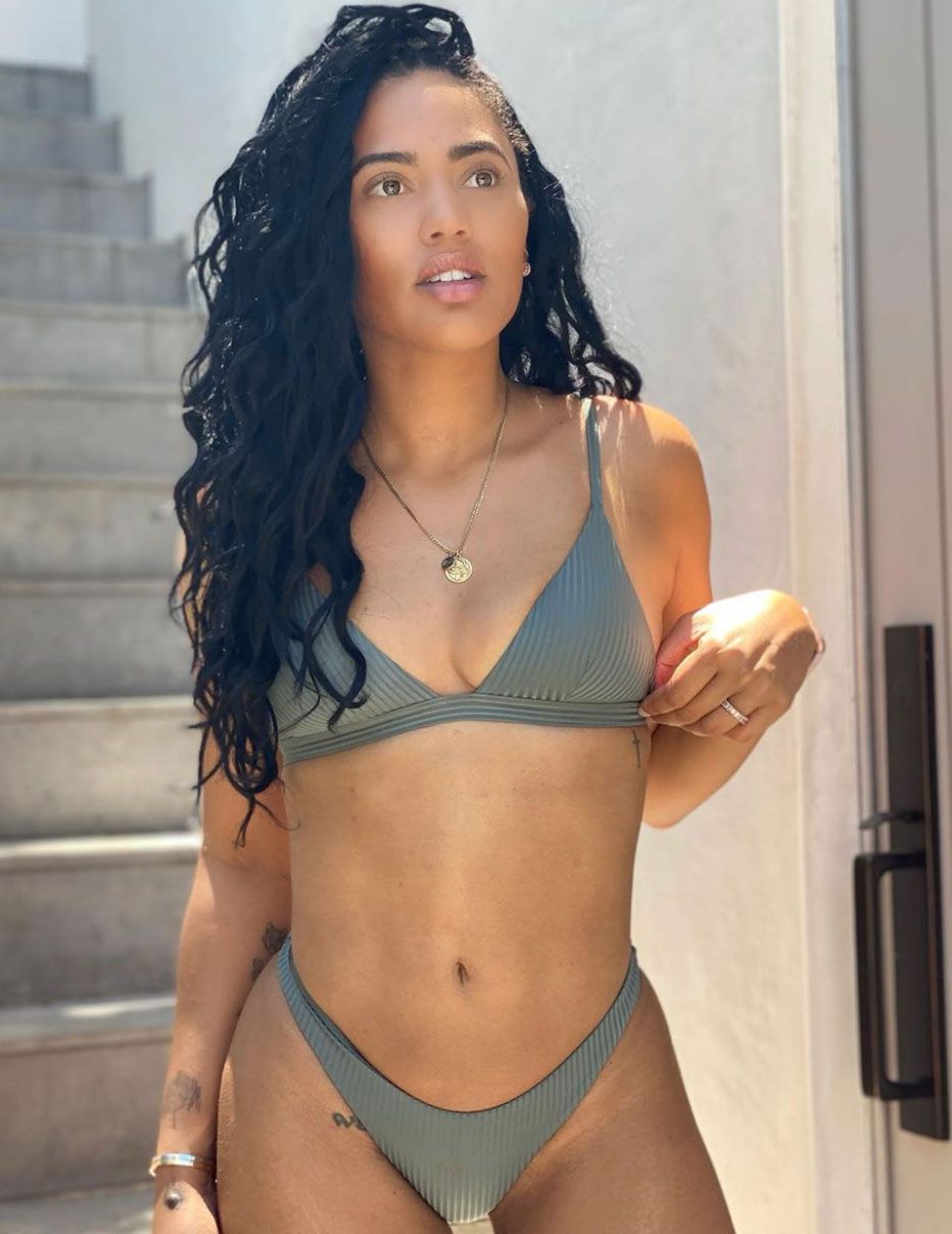 51 Stunning Bikini Is For Summer Funs (2021)  Ayesha Curry Shows Off Her Toned