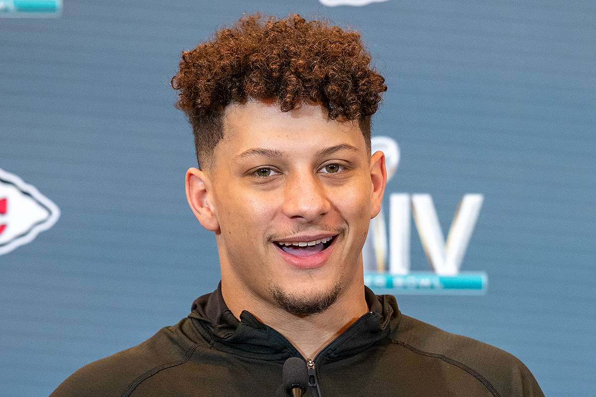 Patrick Mahomes Doesn't Care Whether Baby on Way Is a Boy or Girl |  PEOPLE.com