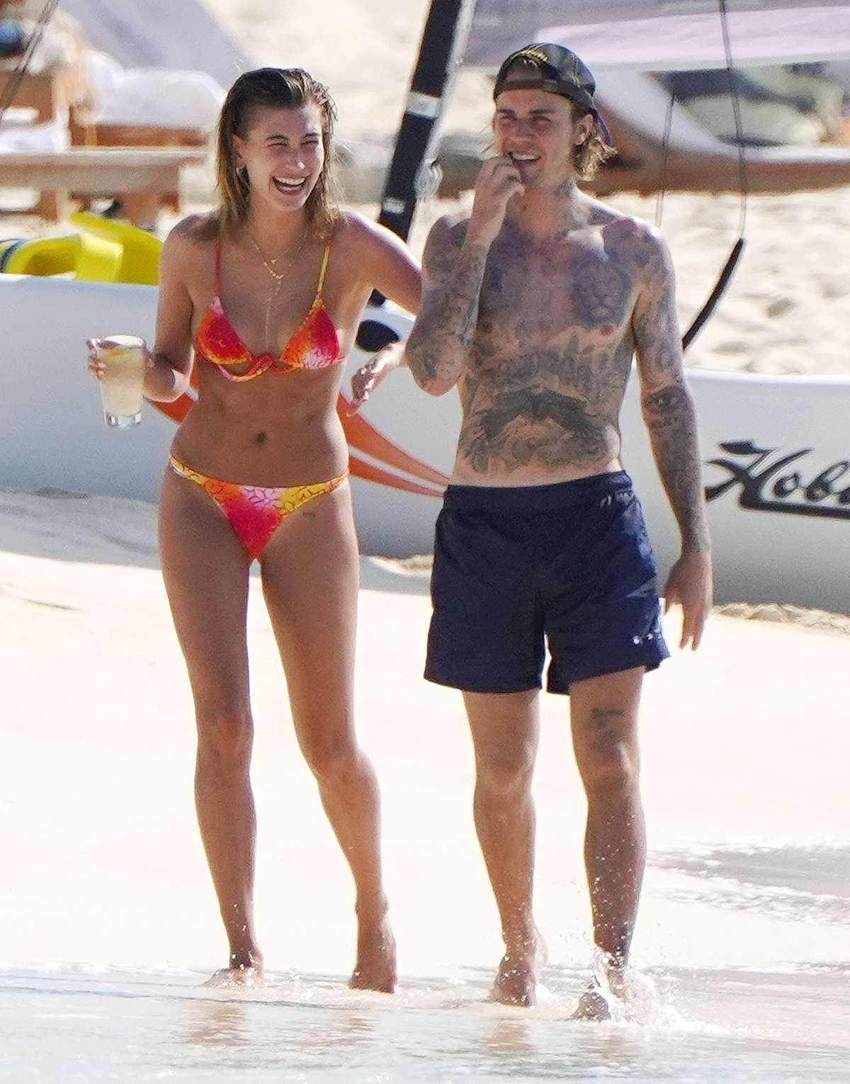 Justin Bieber and Hailey Baldwin Wear Swimwear in Turks and Caicos |  PEOPLE.com