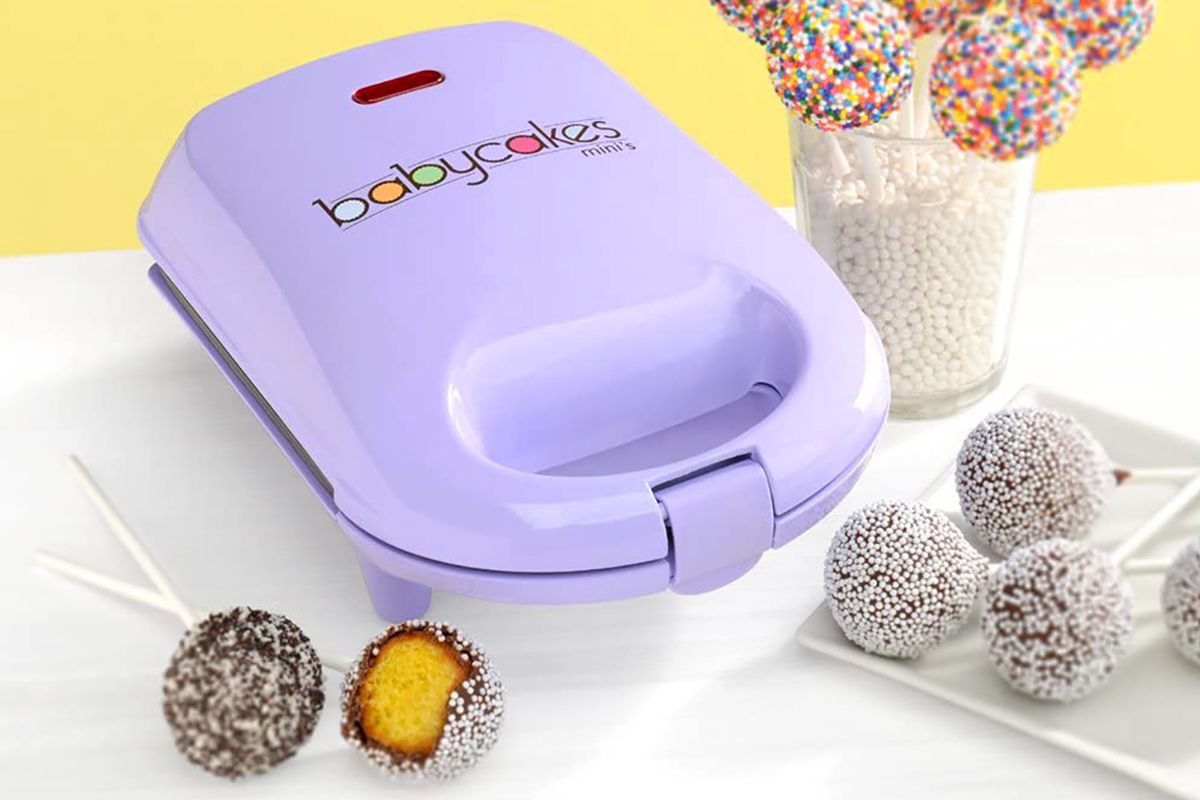 Luchtvaartmaatschappijen houder morgen The Babycakes Mini Cake Pop Maker Creates Yummy Treats | PEOPLE.com