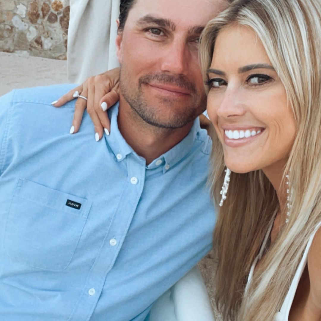 HGTV's Christina Haack Is Married To Husband - Announces Surprise Wedding To Husband Josh Hall, Wedding Photos & More