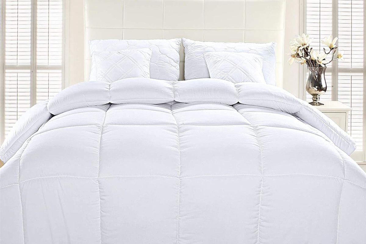 The 32 Comforter More Than 58 000, Do Duvet Covers Come With Insert
