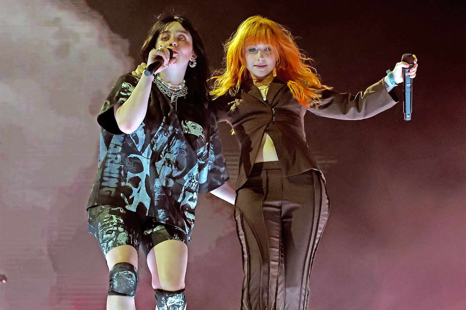 Billie Eilish Duets with Hayley Williams at Coachella in Surprise  Appearance | PEOPLE.com
