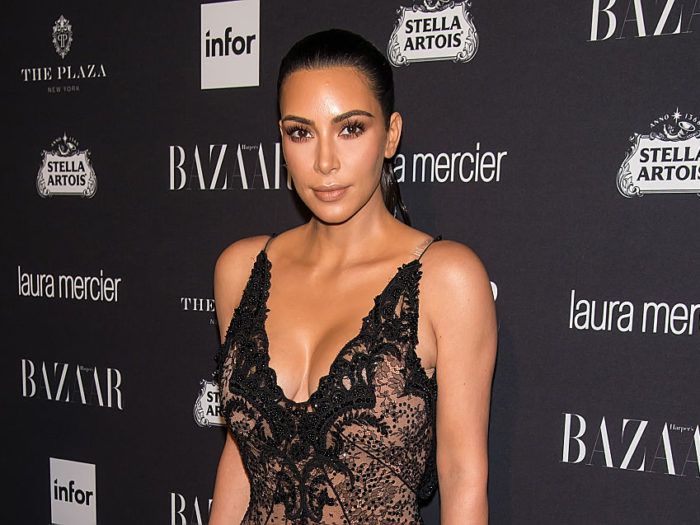 driehoek Mogelijk scheuren Kim Kardashian wore a lip ring at an awards ceremony, so this must be  something we all need to do now | People en Español