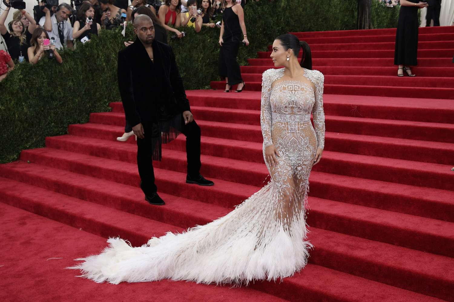 Feliz cumpleaños Kim Kardashian! Sus mejores looks de alfombra roja |  People en Español