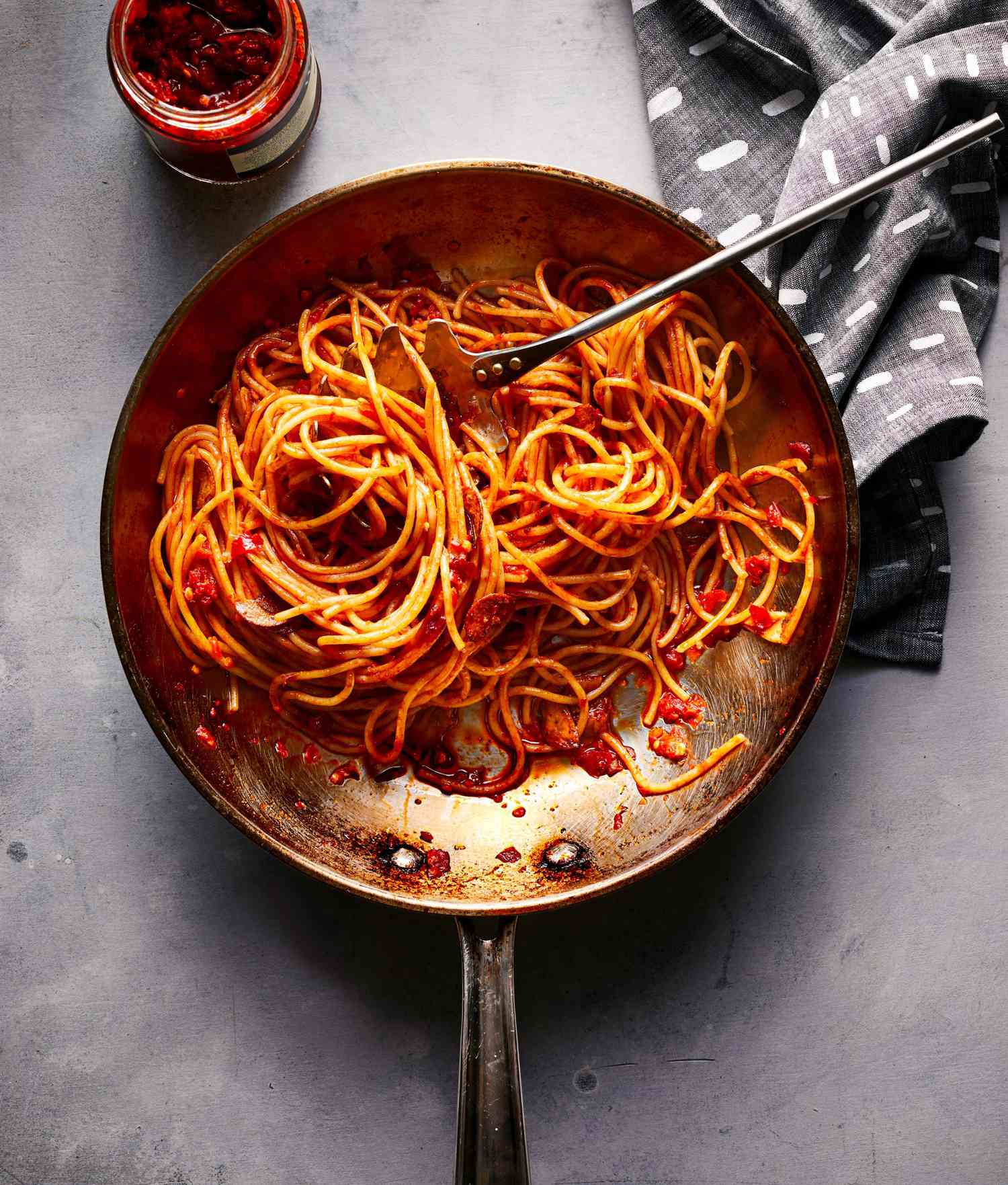 Winter Spaghetti With Garlic And Calabrian Chiles Recipe Real Simple