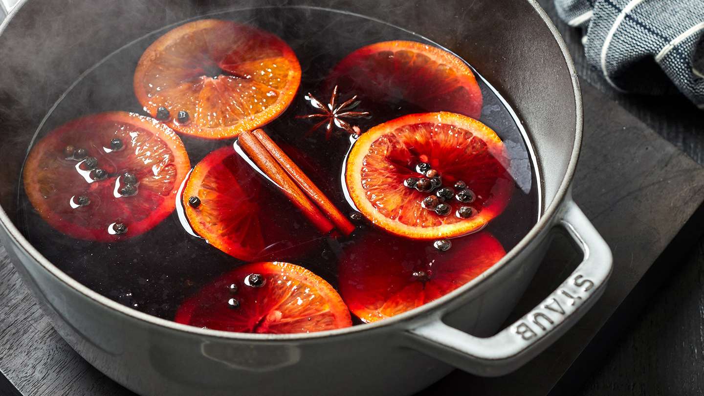 This Sweet-and-Spicy Mulled Wine Will Warm You up in Any Weather