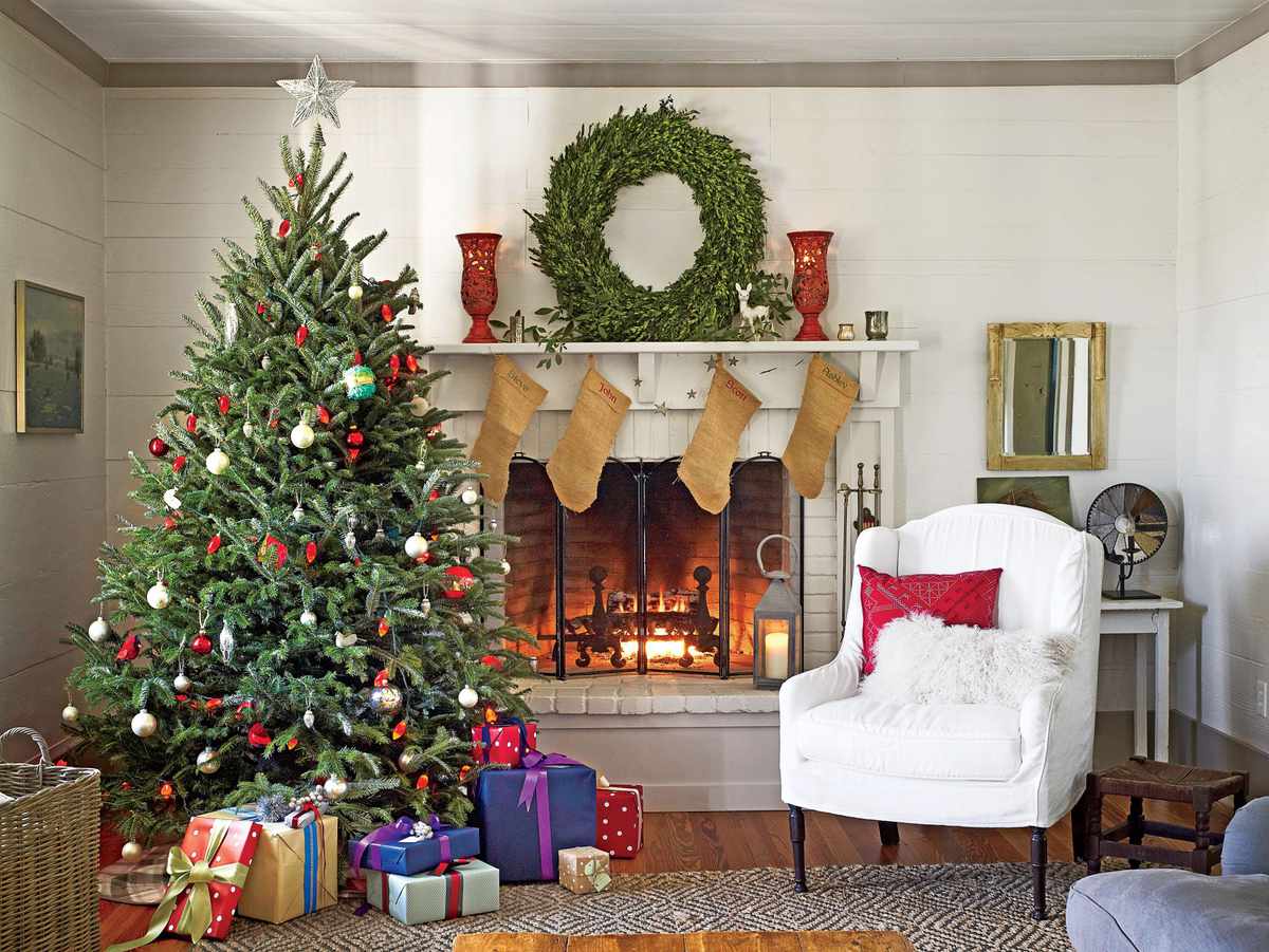 Our Favorite Living Rooms Decorated for Christmas | Southern Living