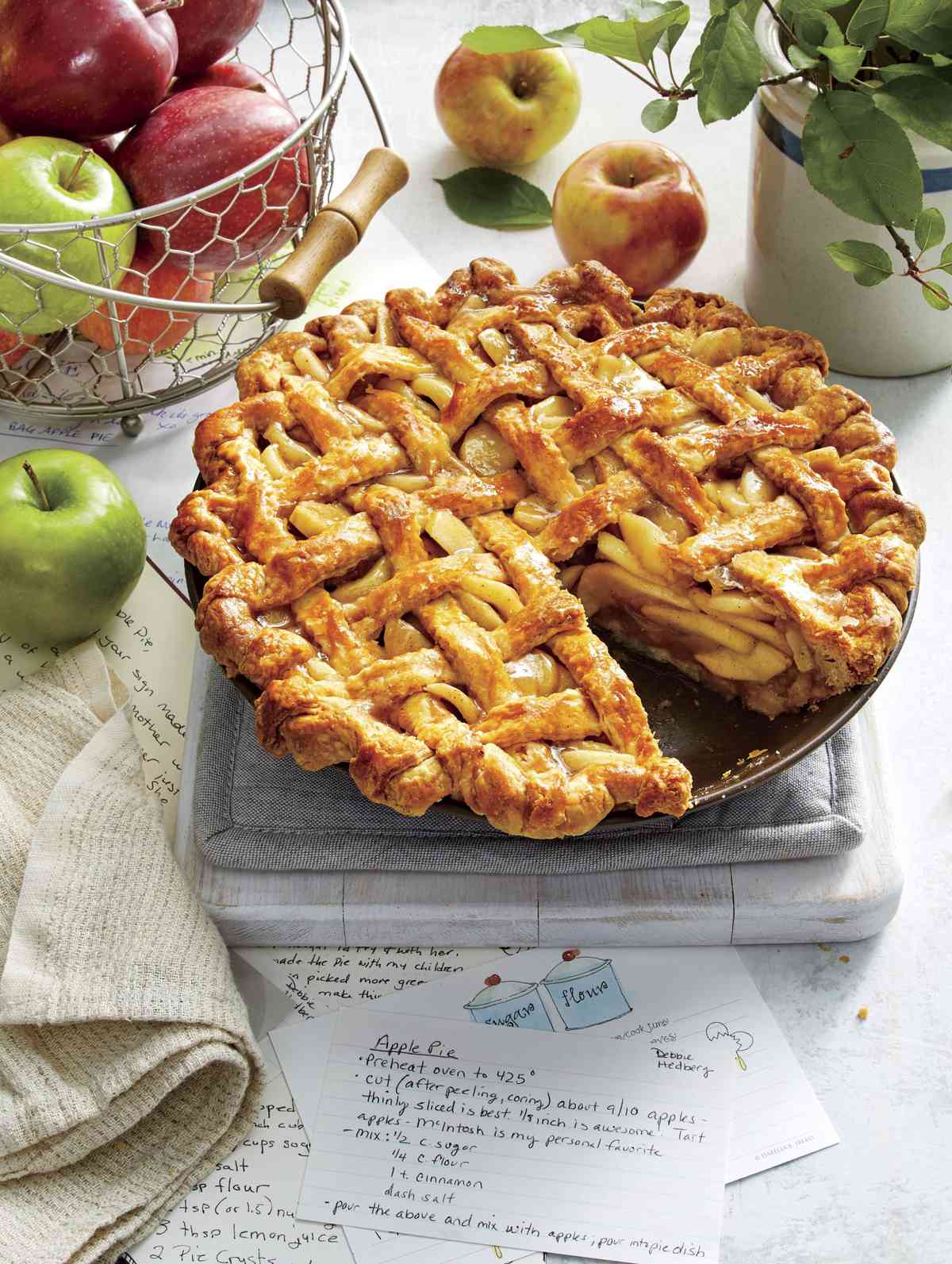 Old-Fashioned Apple Pie | Southern Living